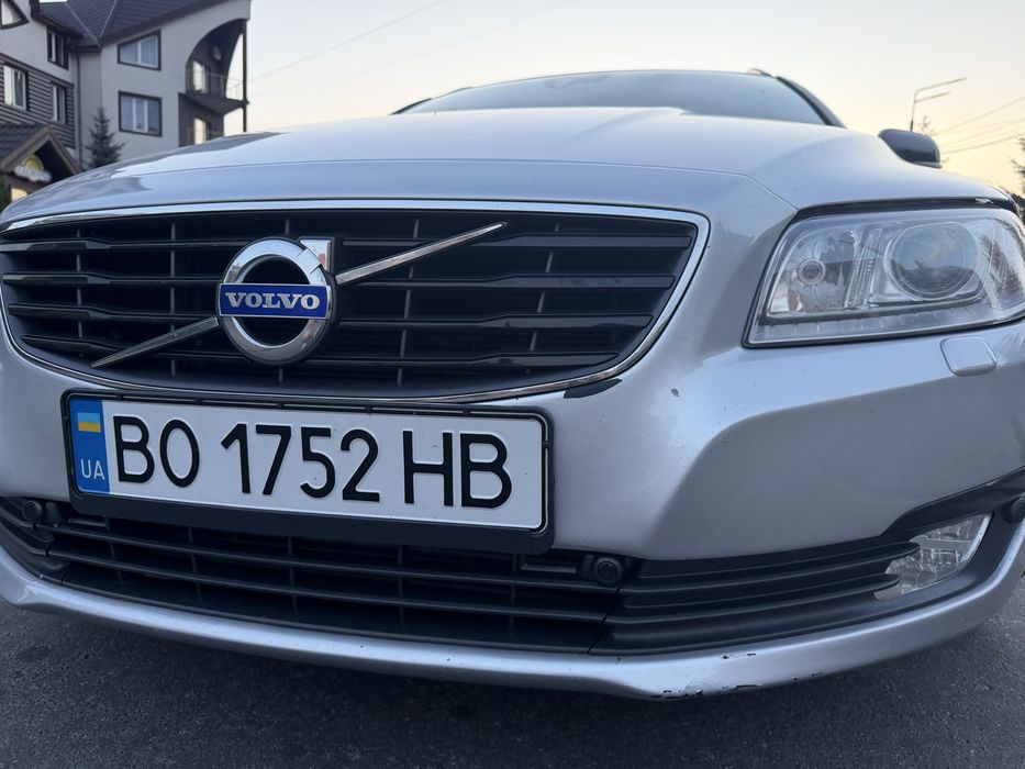 Volvo V70 надійний та комфортиний танк для подорожі