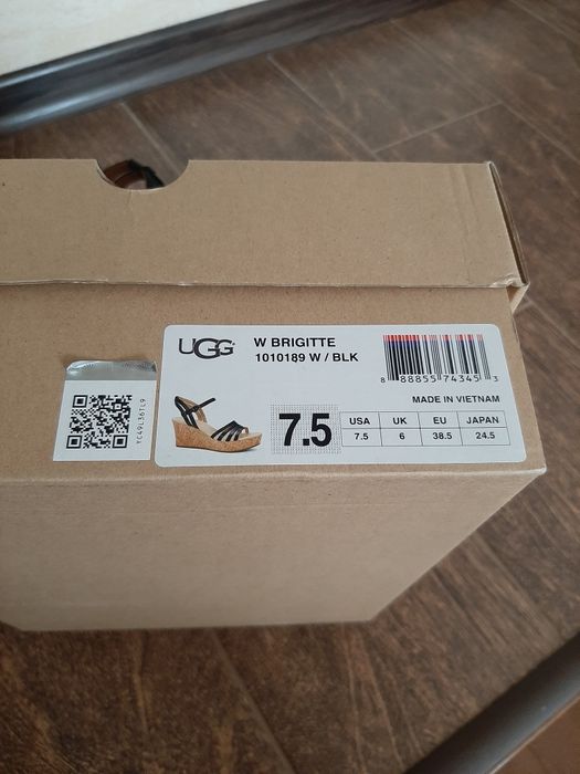 Босоніжки UGG 38 розмір