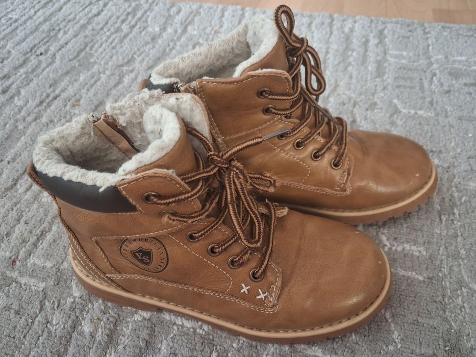 Buty ocieplane dla chlopca 32
