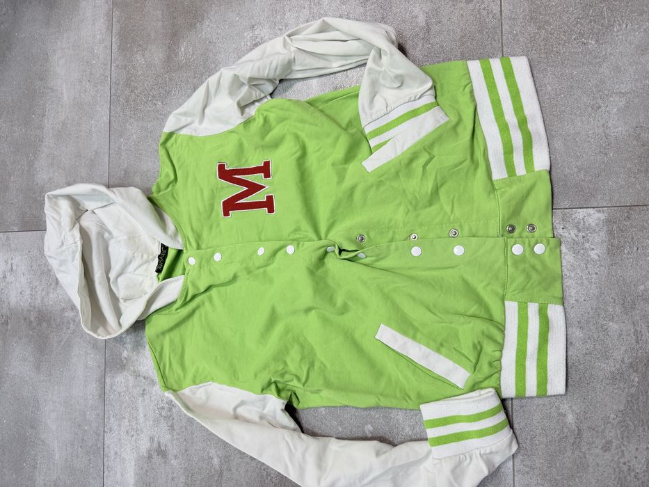 Damska bluza bejsbolówka zapinaną biało zielona M z literką M