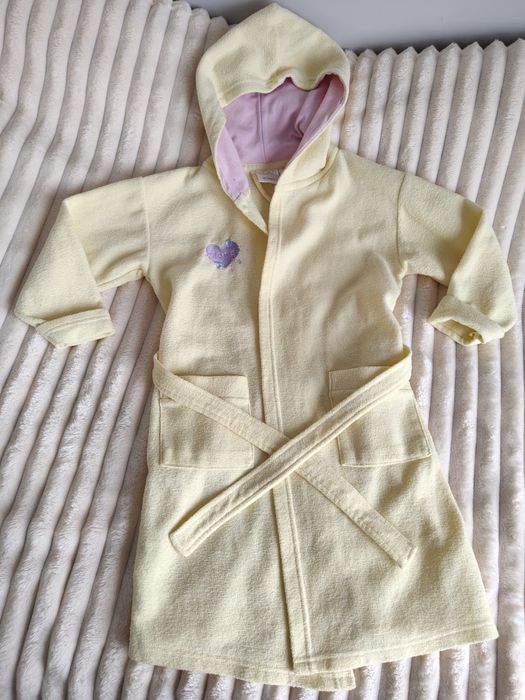 Szlafrok Primark r.116 cytrynka