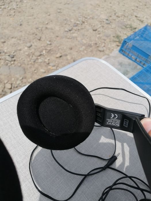 Навушники безпровідні SONY MDR-RF810R.