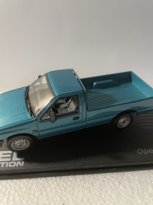 Opel Campo miniatura escala 1:43