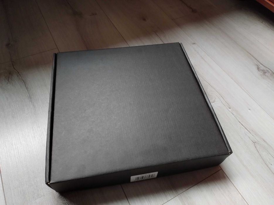 Deszczownica, czarna okrągła 25cm.