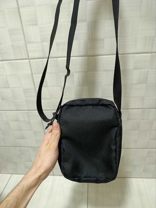 Мессенджер Levi's Mini Crossbody Solid.