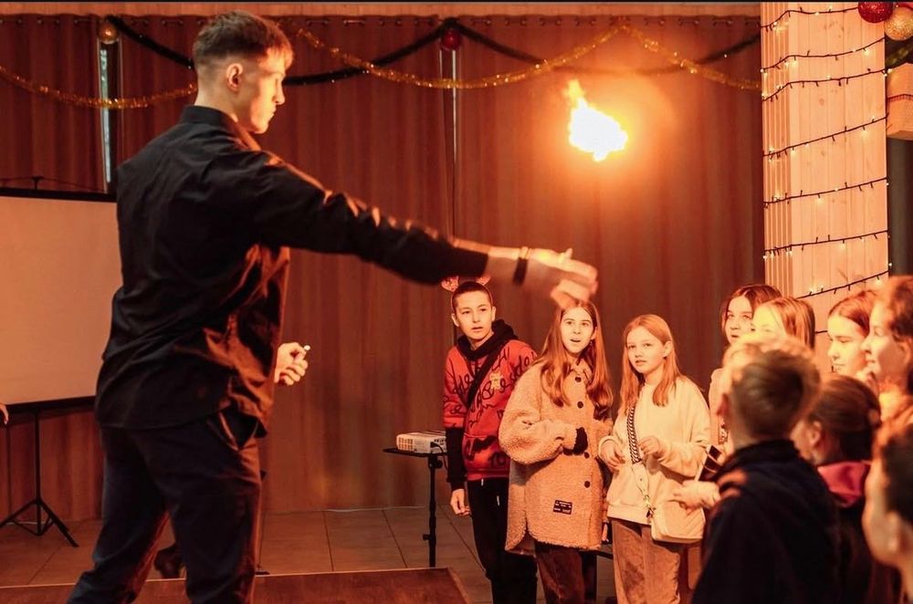 Фокусник/Ілюзіоніст на ваше свято