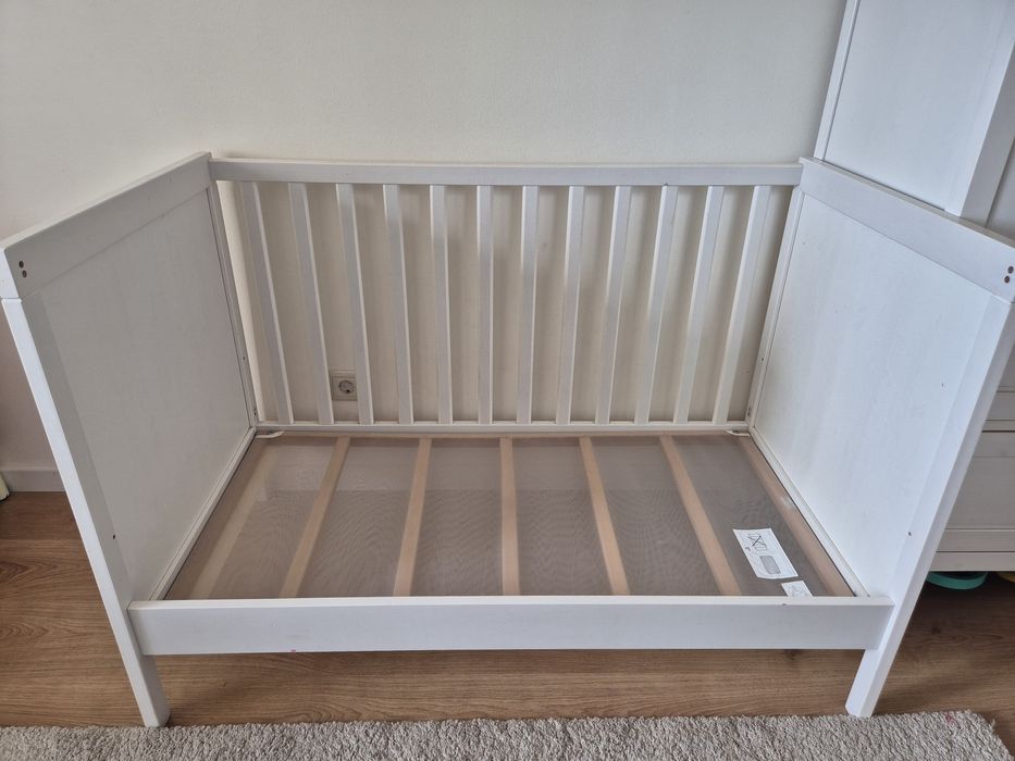 Berço Sundvik IKEA + colchão