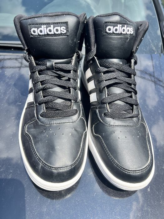 Кросівки чоловічіAdidas Hoops 3.0 Mid Classic Vintage