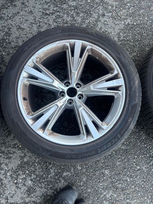 Диски Audi Q8 Q7 R21 оригінал з зимовими шинами 285/45 21 6мм