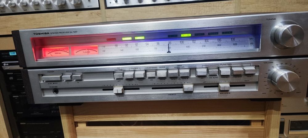 Amplituner Toshiba SA 520