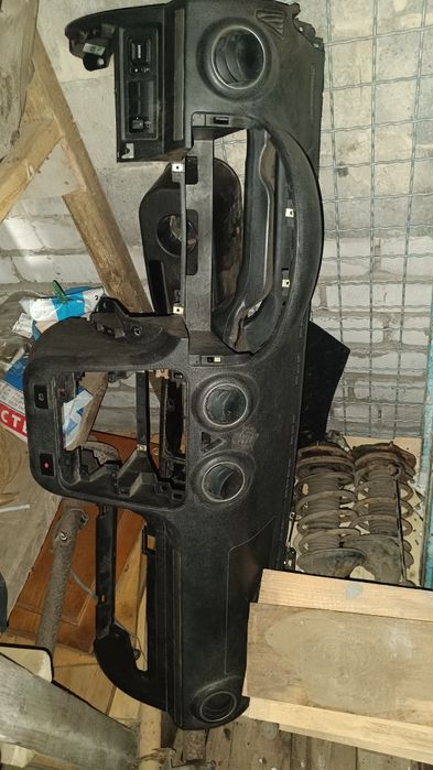 Продам запчастини на Джили СК