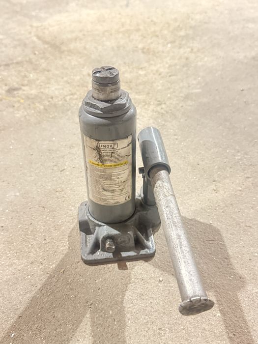 Macaco de carro elevatório