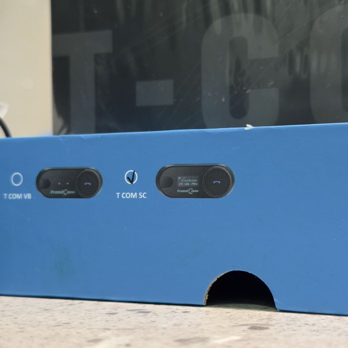 Нова мото-гарнітура з екраном для шолома,  Intercom FREEDCON T-COM SC