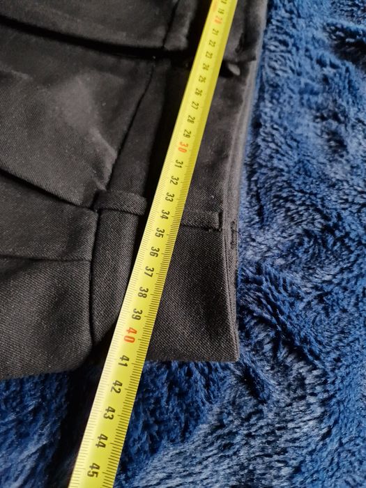 Eleganckie proste spodnie z wysokim stanem L