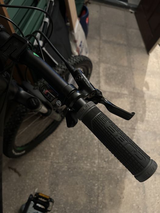 Bicicleta BTT Cube Aim Pro – Excelente estado