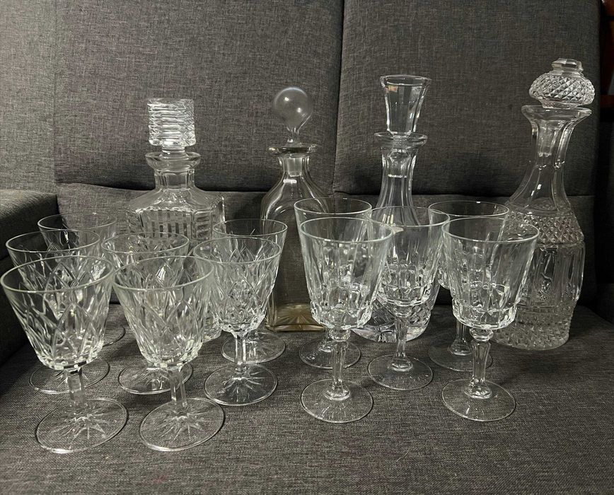 Графин хрустальный, хрустальный и стеклынные наборы для напитков