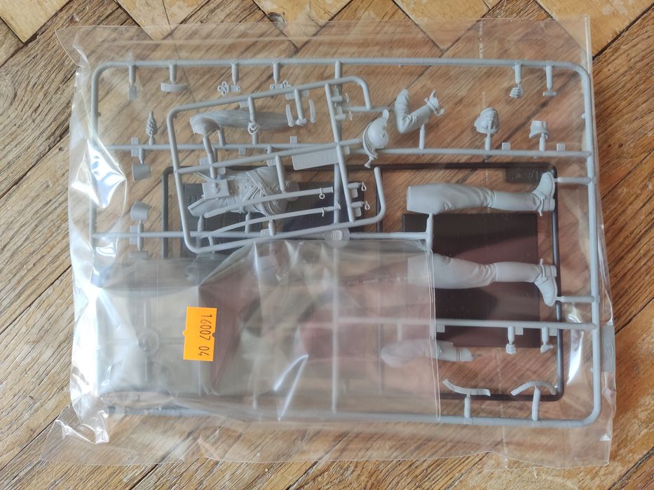 Сборные модели. Фигуры. Вместе дешевле.