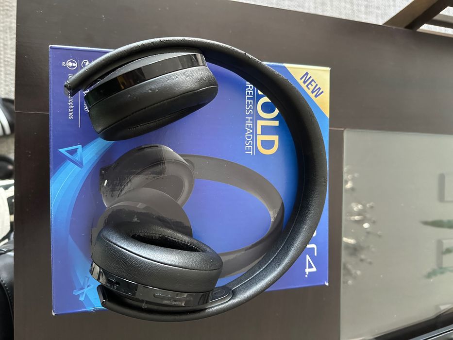PS4 GOLD WIRELESS Headset for €5064551272282627121
