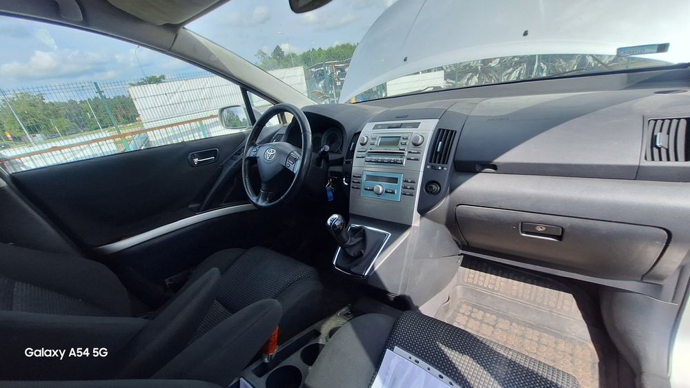 Toyota Corolla Verso 2.2 dcat części przód kompletny drzwi silnik wtryski