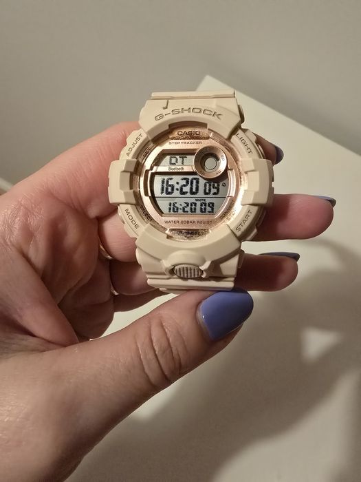Casio G Shock S beżowo złoty
