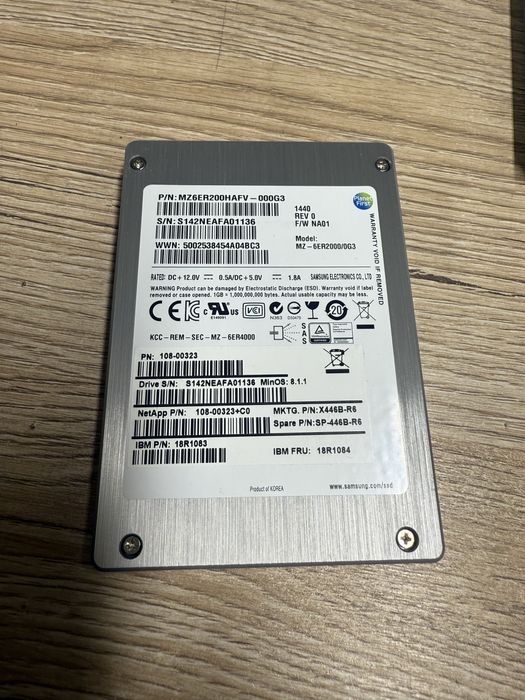SSD Samsung 200gb SAS для серверів