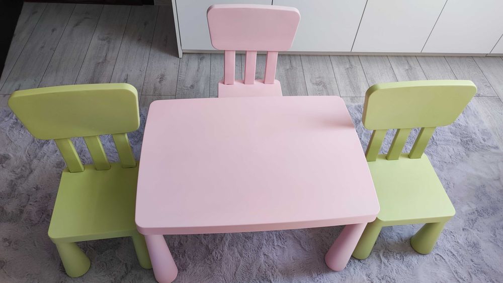 IKEA Zestaw stolik i 3 krzesełka MAMMUT pastelowe róż zieleń