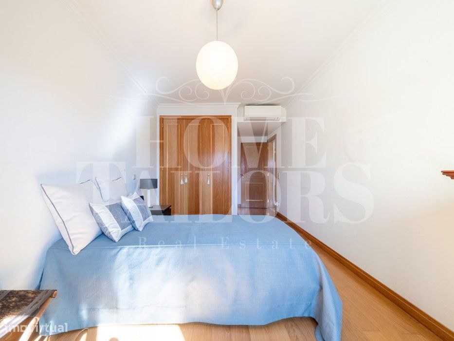 Apartamento T2 com Garagem e Arrecadação , Sala de Estar e Jantar e...