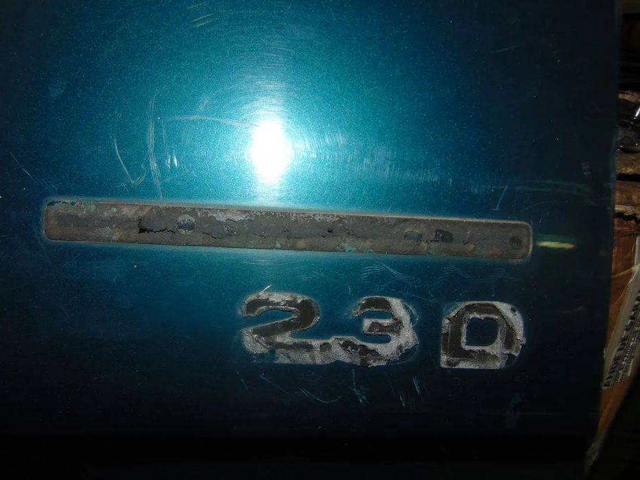 Opel Frontera A portão mala