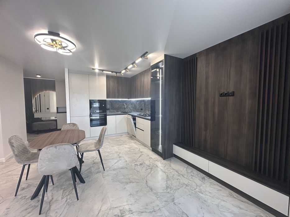 Продаж великої 2к квартири з ремонтом та меблями Тернопіль - View 2
