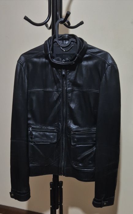 Jaqueta / Blusão de Pele Massimo Dutti Feminina - Preto - Tam. XS (32)