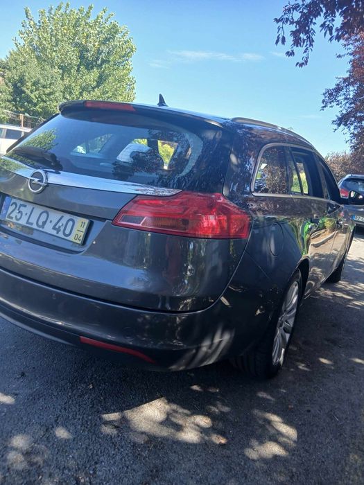 Opel insignia 2.0 Cdti de 2011 aceito retomas.