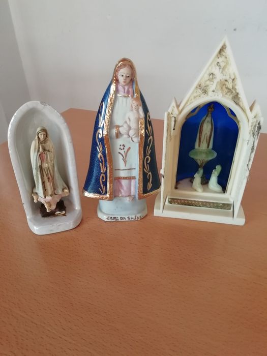 Conjunto de figuras de N. Sra. de Fátima.