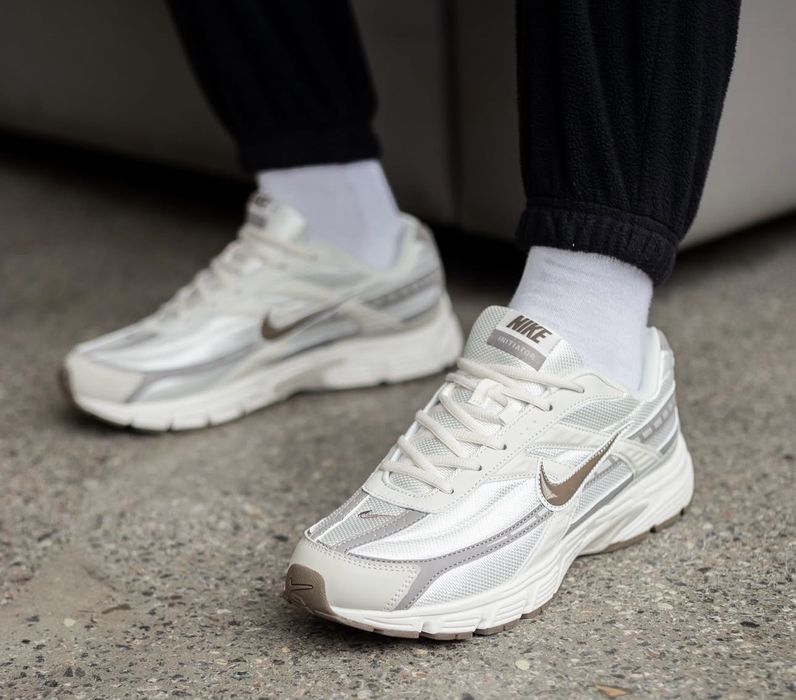 Nike Initiator Beige Brown трендові жіночі кросівки найк інітіатор