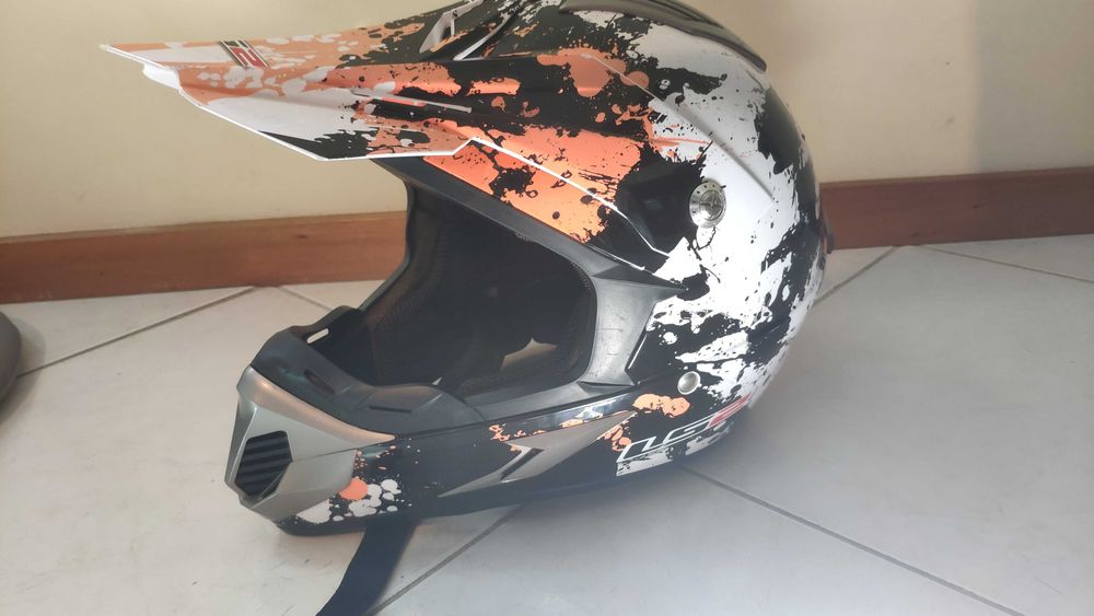 Capacete moto usado