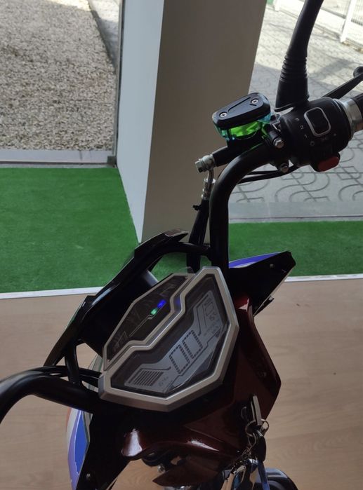 Moto eletrica seventeen sport