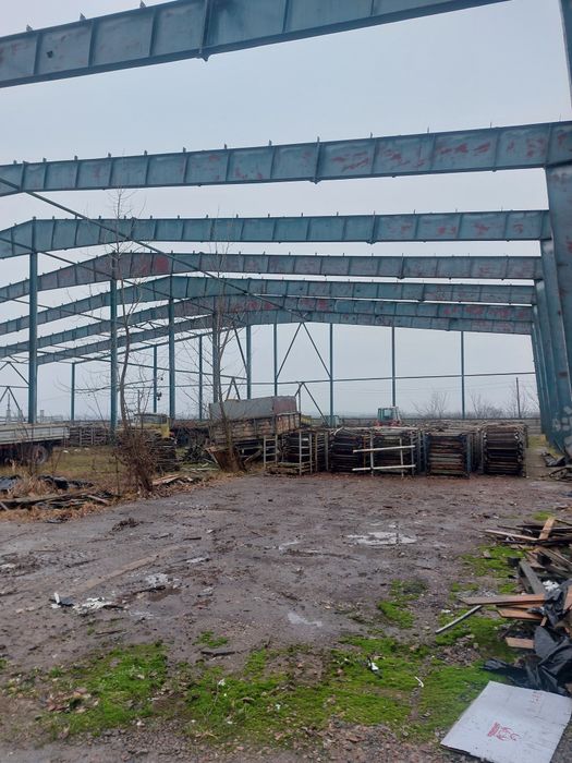 Продам ангар 51х54 метра