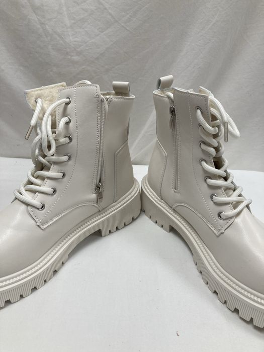 Botas de Senhora N40 Novas