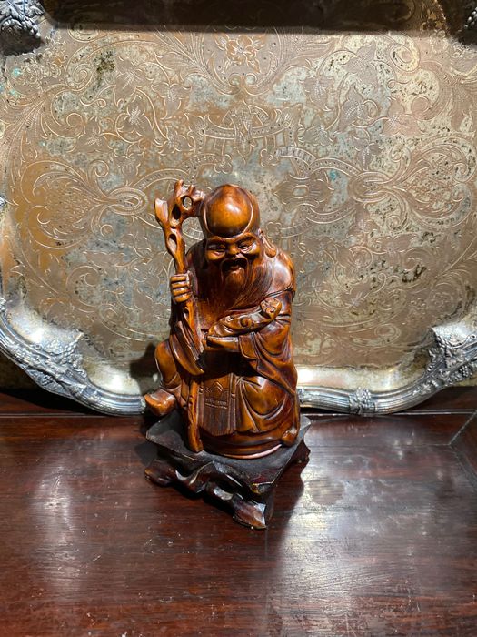 Buda Divindade Madeira exótica China séc XIX 18,8 cm