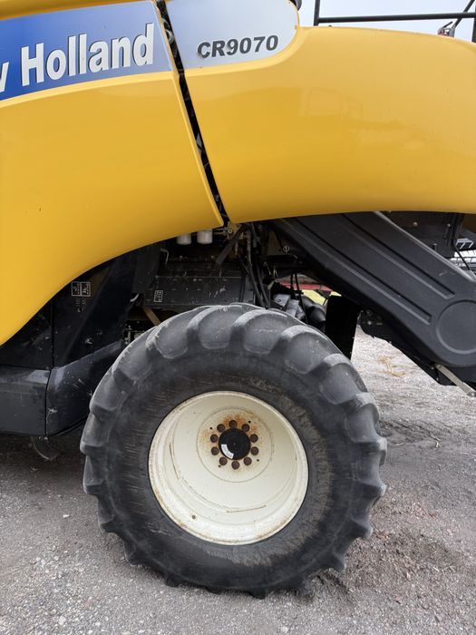 New holland CR9070