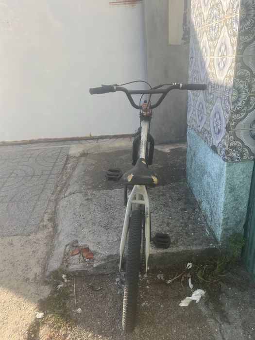 Bmx bicicleta nova