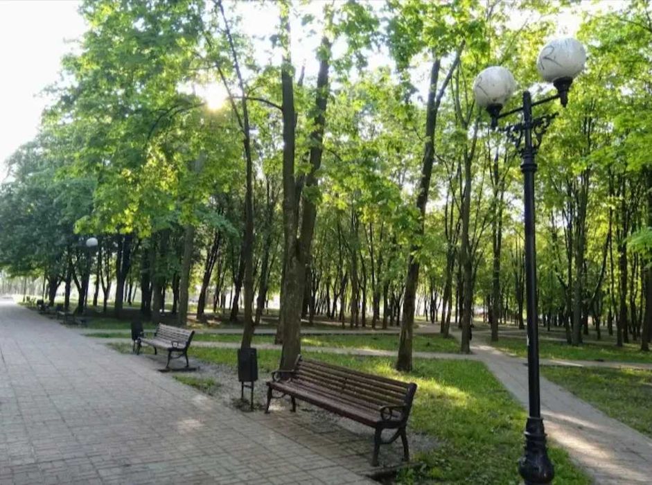 Студіят 31м2 з ремонтом 33000$ Київ в. Стешенків 9 Автономне опалення Ліфти працюють
