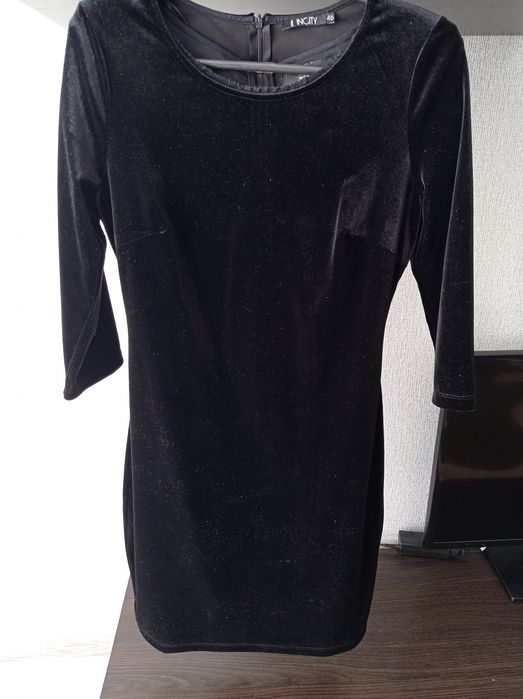 Велюрове плаття сукня чорного кольору