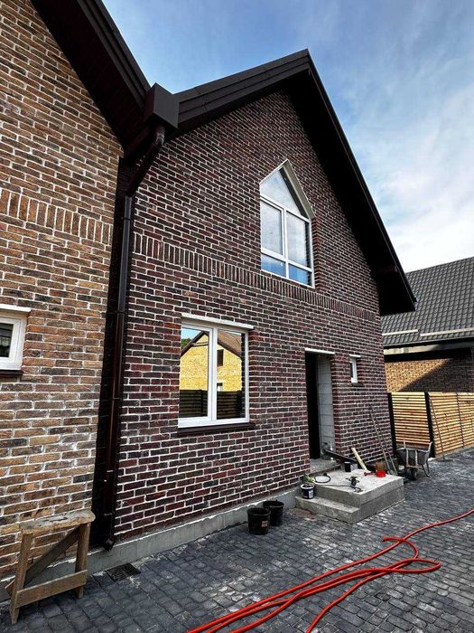 Продаж Дуплекс 100 м2 , 2 сотки , Зубра , Баварська кладка. Забудовник