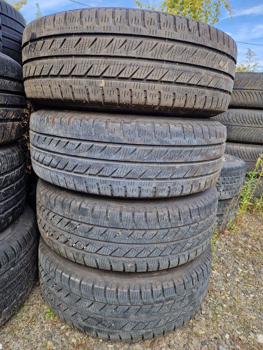 Opony wielosezon Goodyear 215/65R16C 21r.