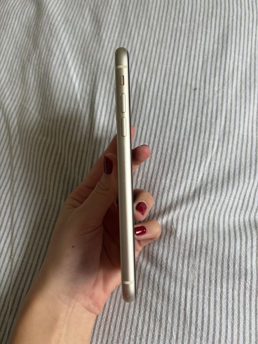 Iphone 11 branco 64 GB