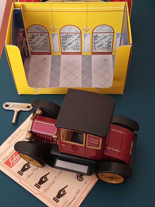 Brinquedo Schuco Ford T