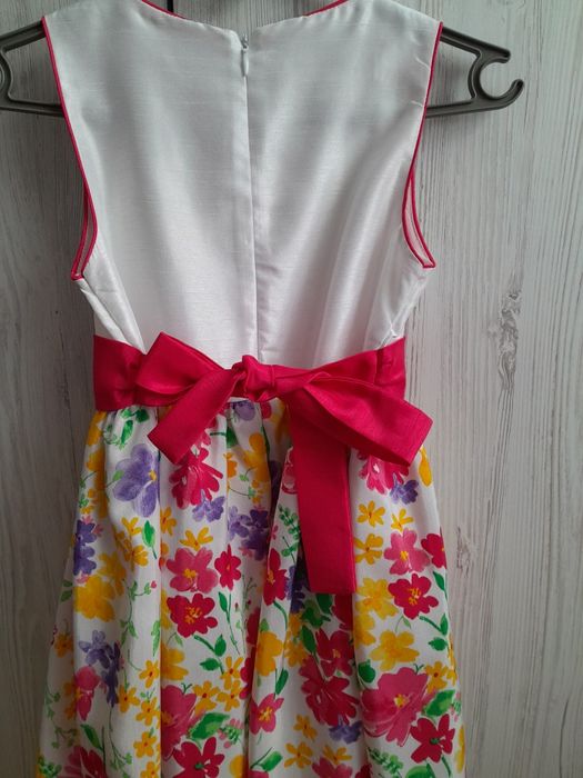 Святкові сукні для дівчинки