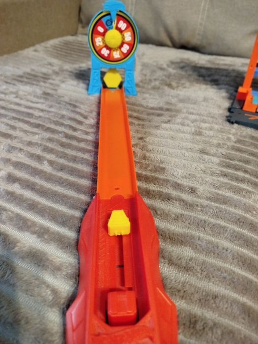 Треки за гарною ціною