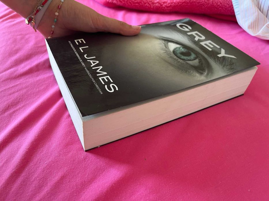 Grey - E.L.James423263024647383041