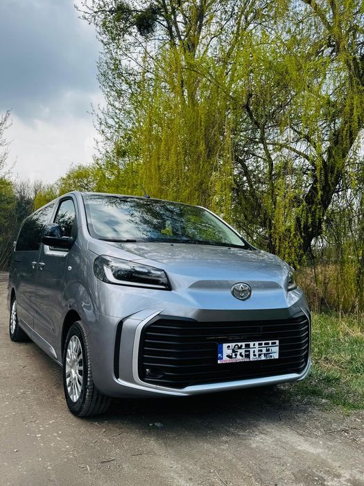 Wypożyczalnia busów / osobowych / 9-osobowych ClickandCar